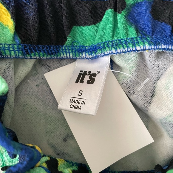 💚Spring/Summer shorts Size Small - Picture 2 of 8